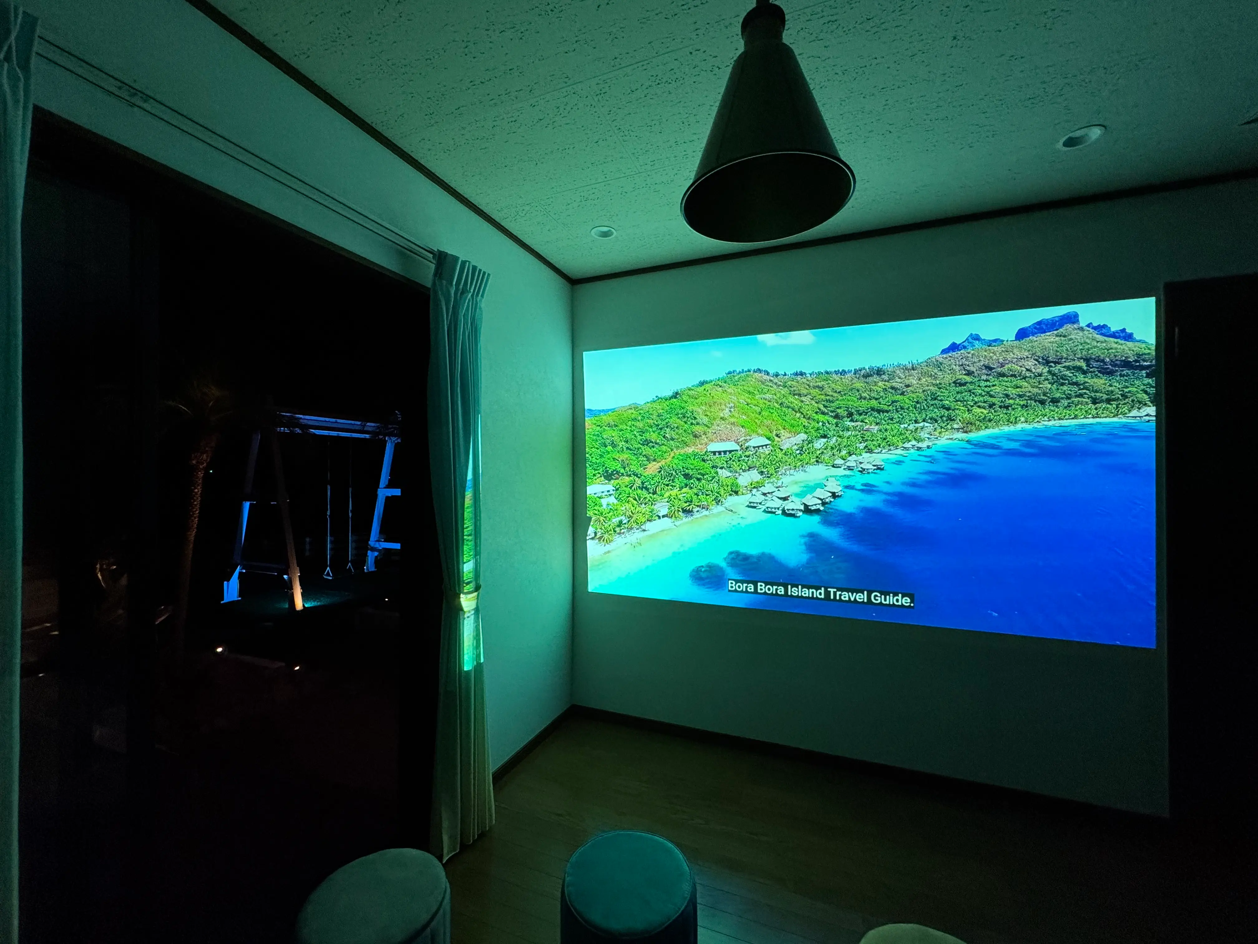 プロジェクター