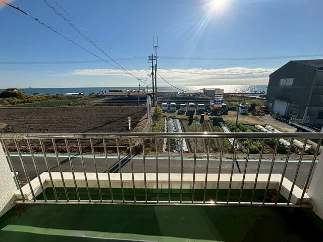 淡路市佐野946-2・950-3 テラスから海を望む