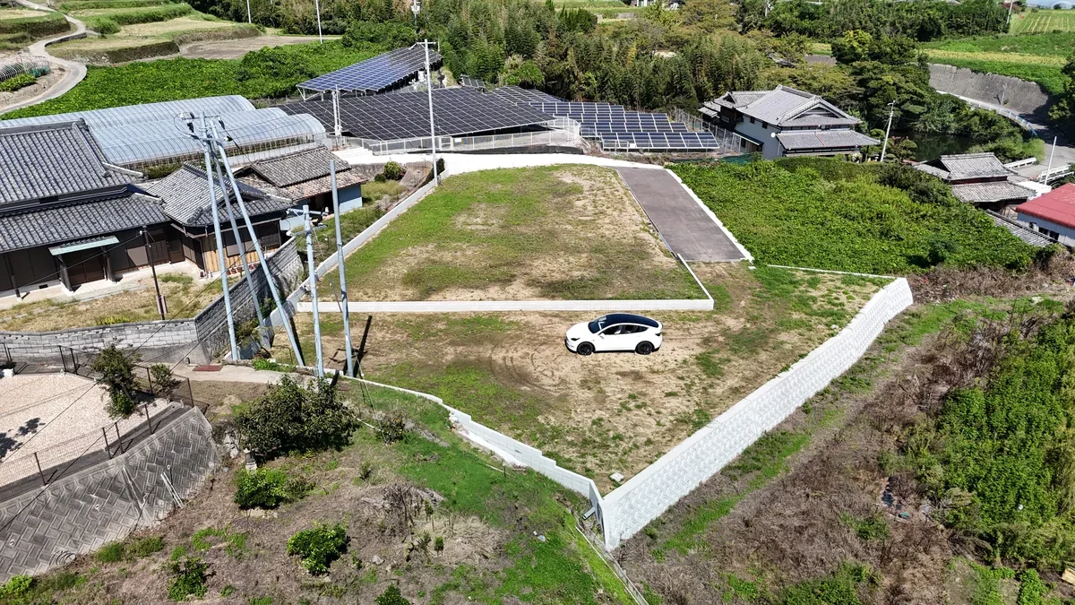 淡路市釜口1382：別方向から見た敷地全体