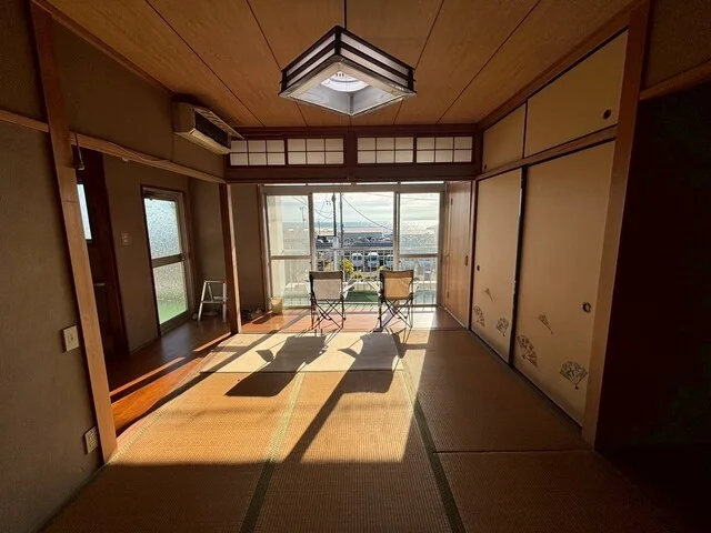 淡路市佐野946-2・950-3 日差しの入る和室