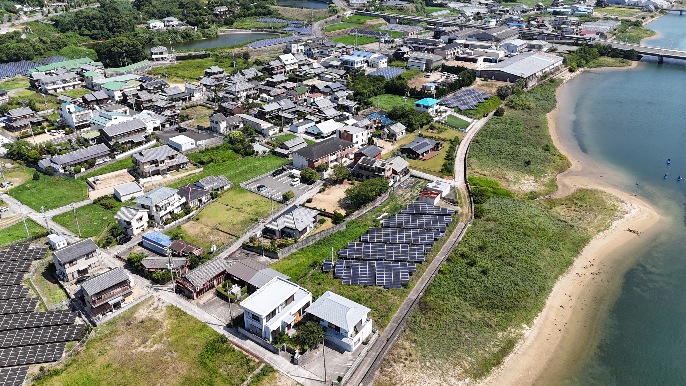 淡路市生穂 周辺と海